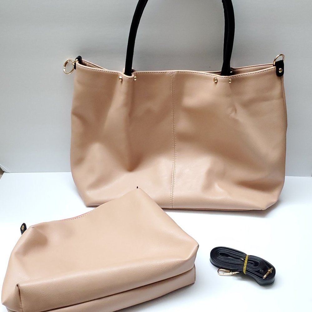 Everywhere Tote: Your Soft and Lightweight Companion for Casual Outings
